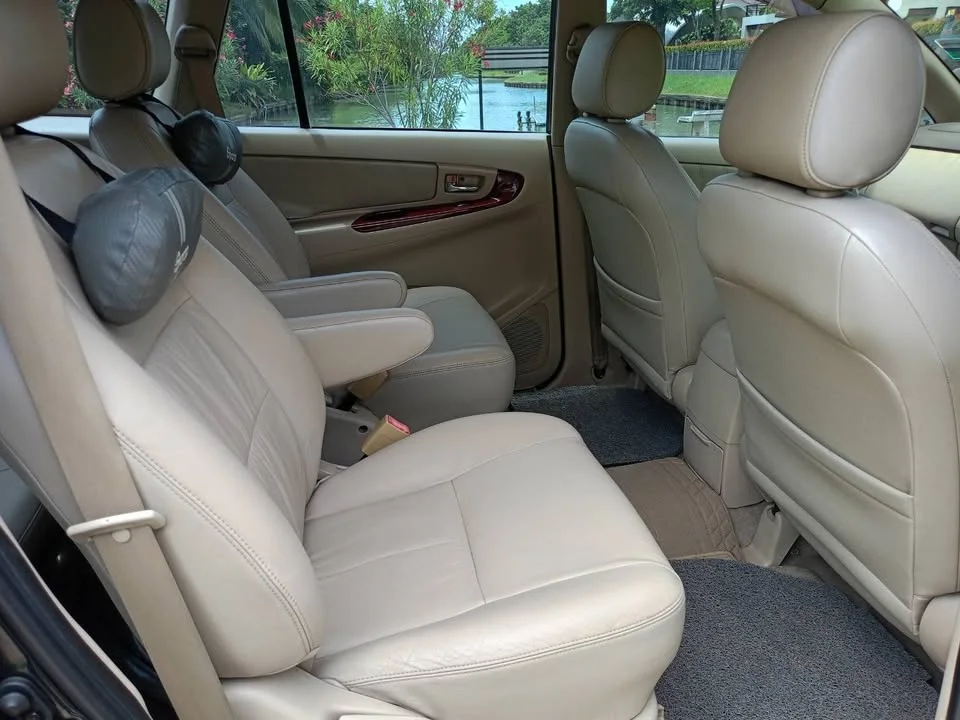 2005 Toyota Innova I 2