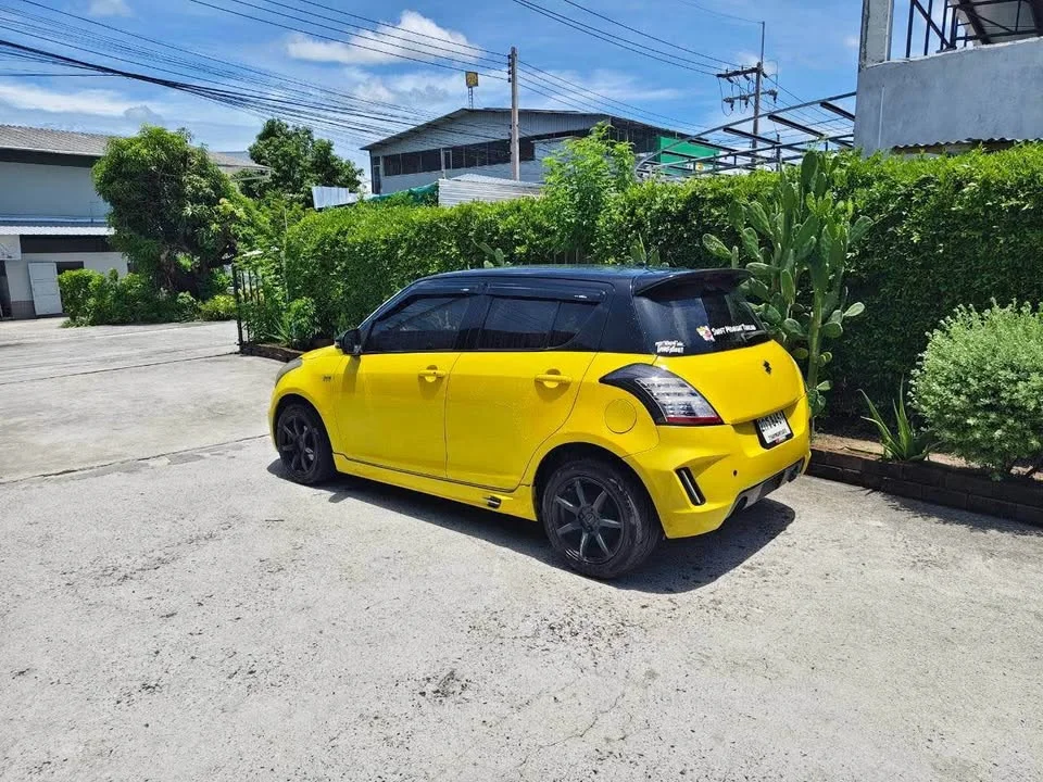 2013 Suzuki Swift II 3