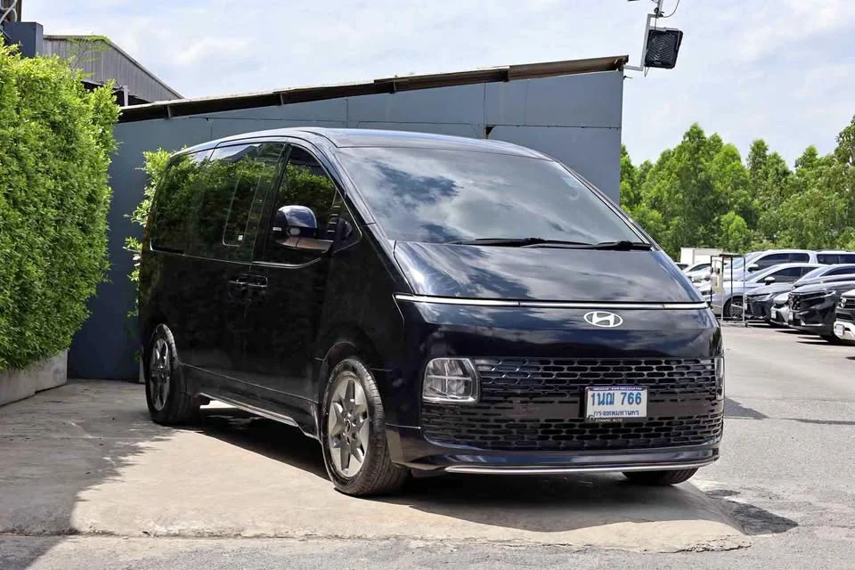 2024 Hyundai Staria US4 3