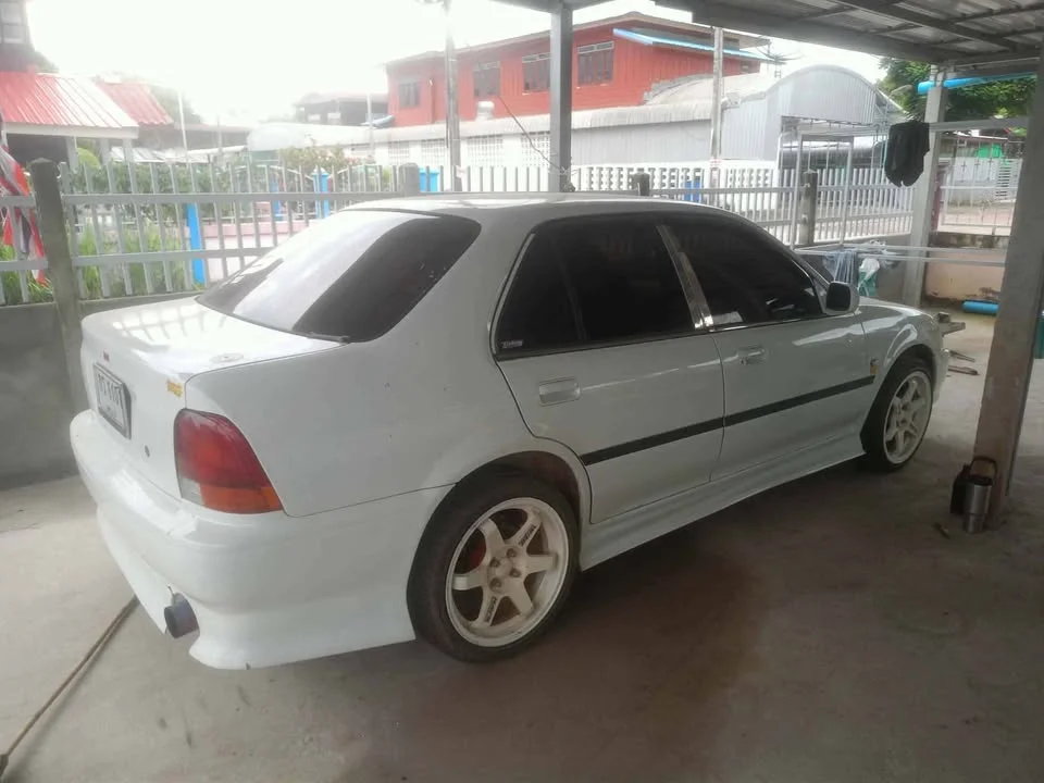 1996 Honda City III 2