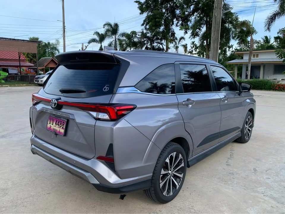 2022 Toyota Veloz III 2