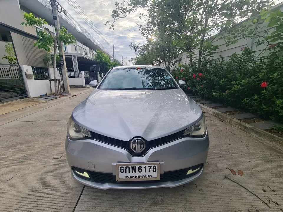 2017 MG 5 I  2