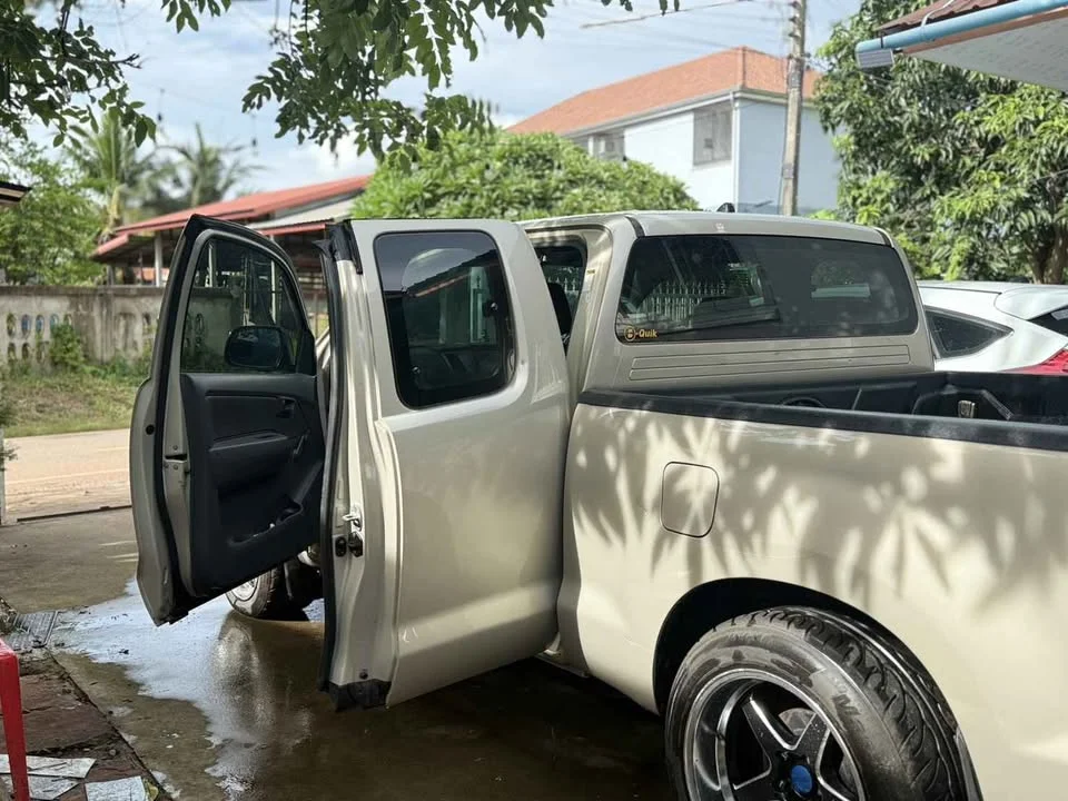 2013 Toyota Hilux VII 3