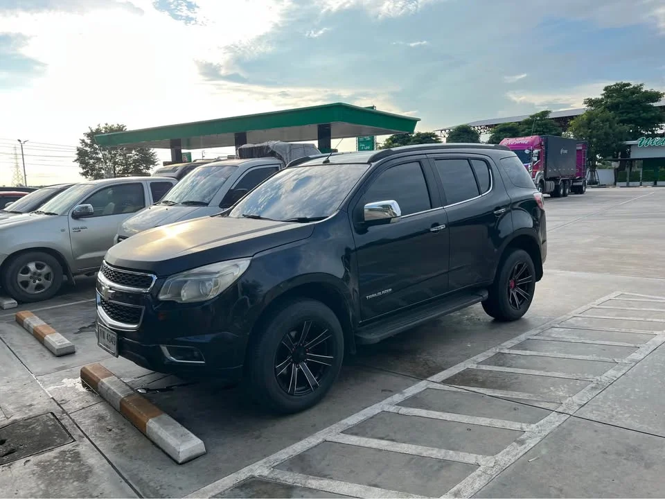 2013 Chevrolet TrailBlazer II 2