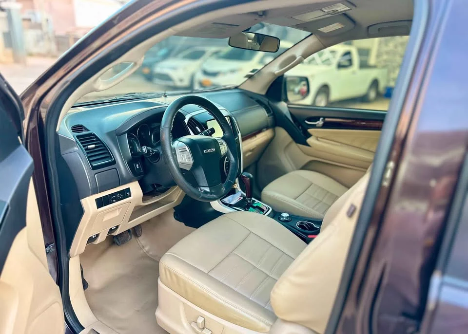 2018 Isuzu MU-X I 3