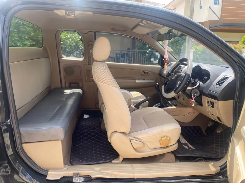 2015 Toyota Hilux VII 2