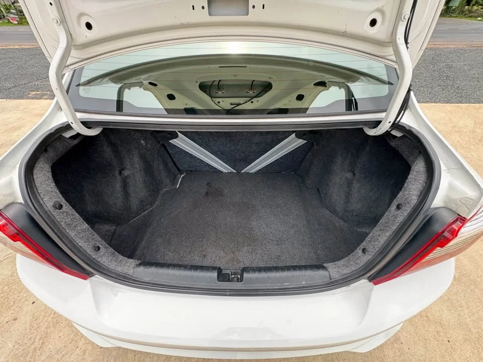 2017 Honda Brio Amaze I 3