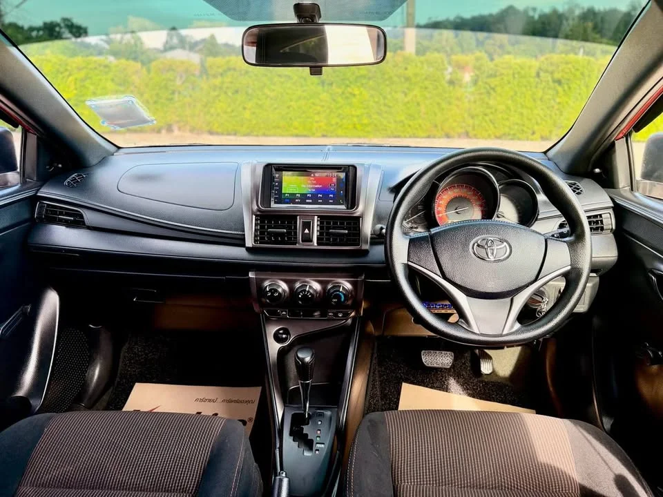 2015 Toyota Yaris III 3