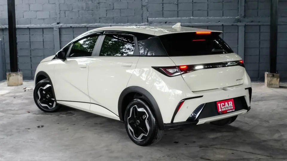 2023 BYD Dolphin 3