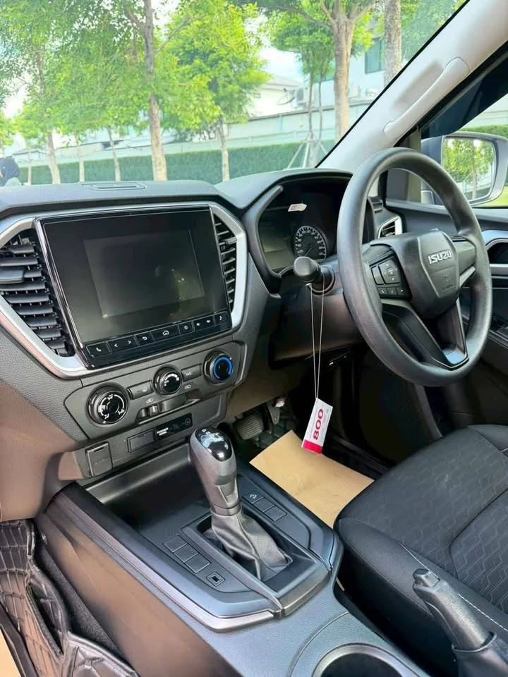 2023 Isuzu D-Max III (RG) 3