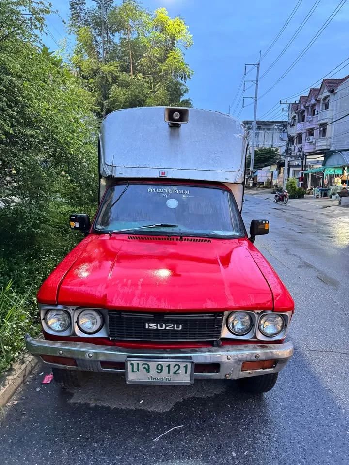 1978 Isuzu Faster Dragon Eyes I 3