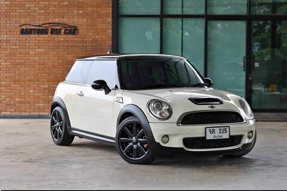 2010 Mini Hatch  III 3