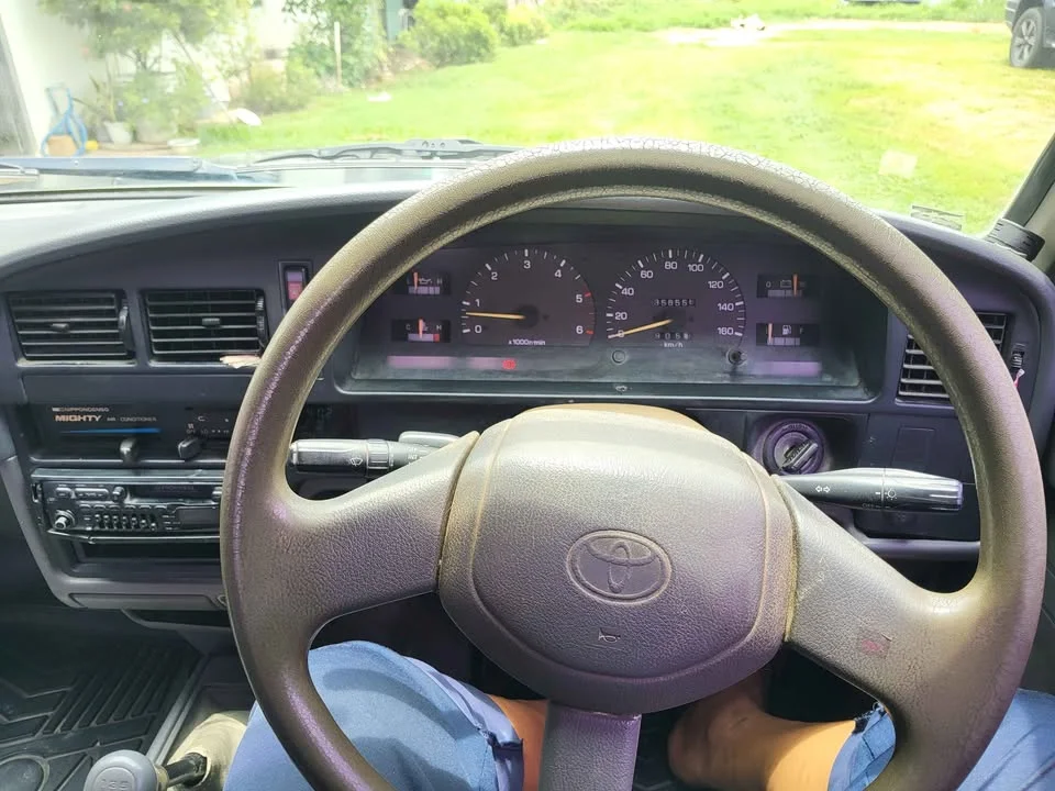 1994 Toyota Hilux Mighty-X V 3