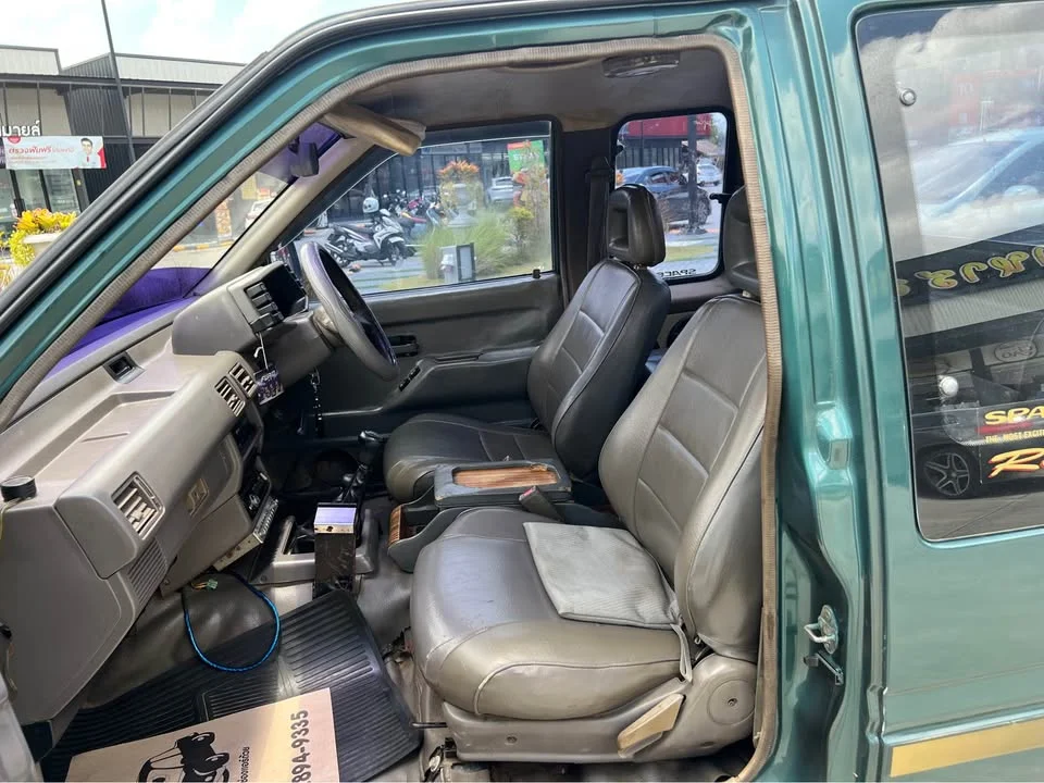 1995 Isuzu Faster Dragon Eyes III 2