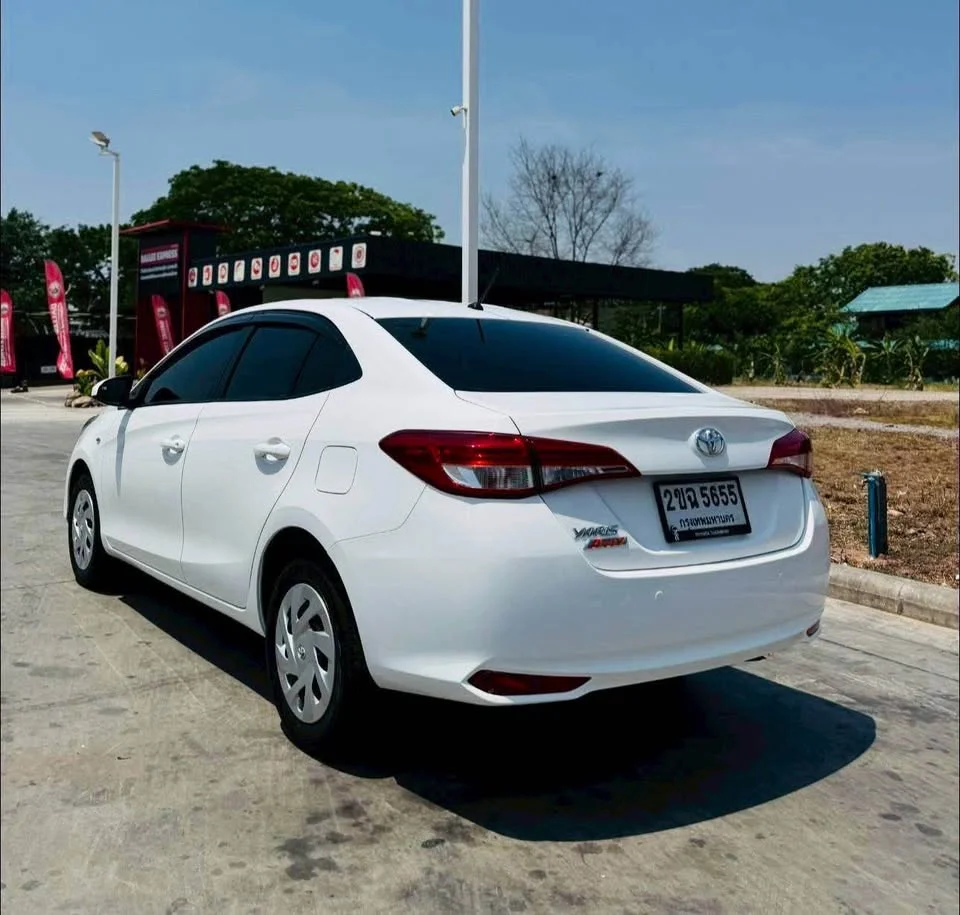 2021 Toyota Yaris ATIV III 3