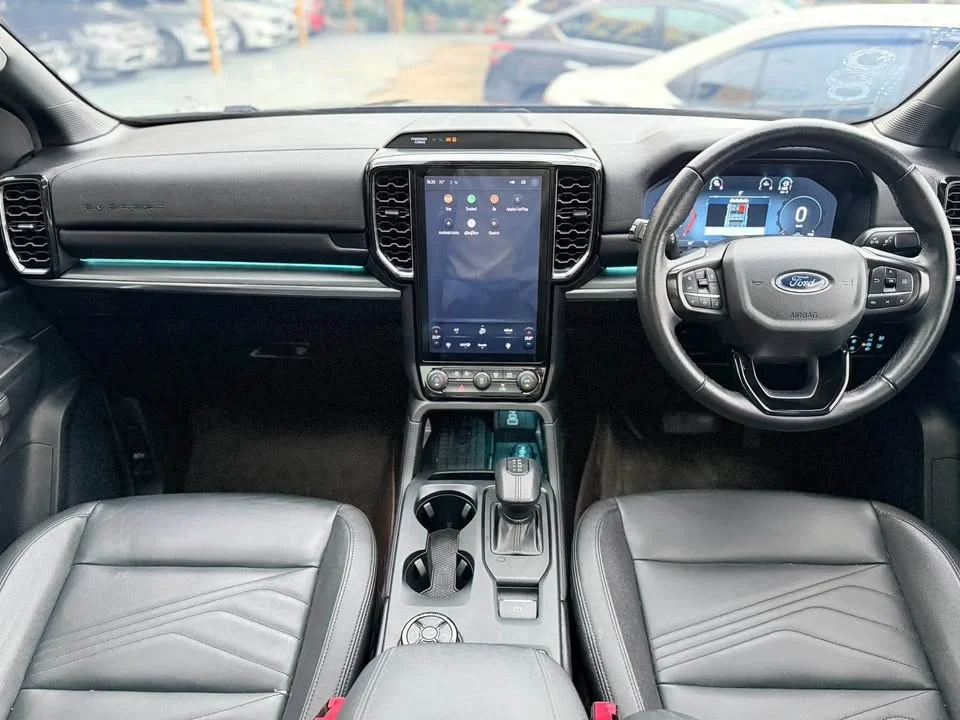 2022 Ford Everest III 3