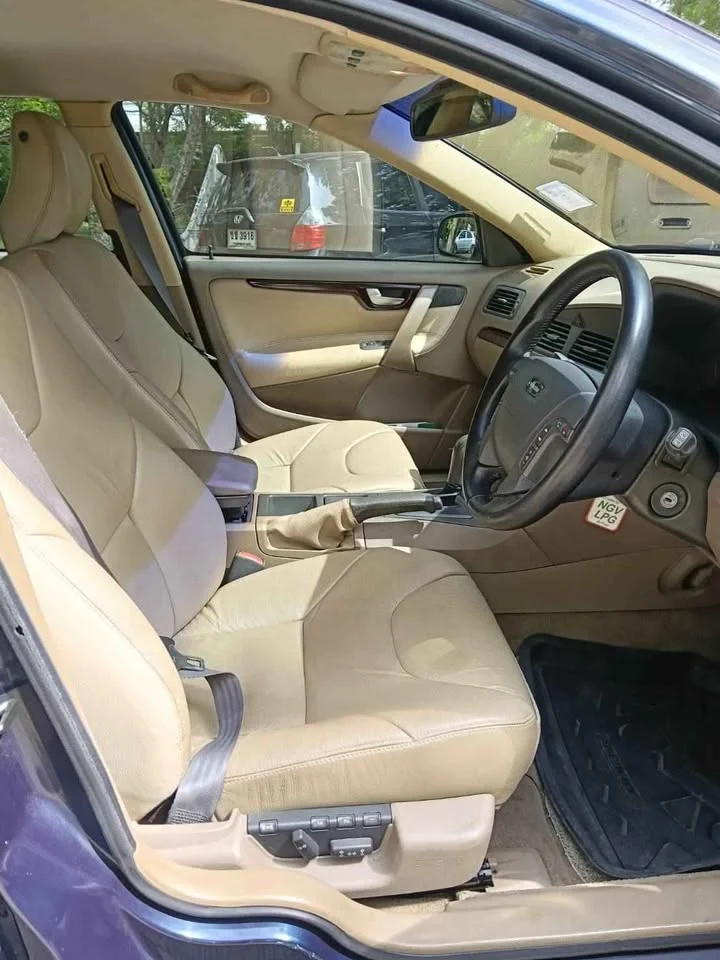 2002 Volvo V70 II 2