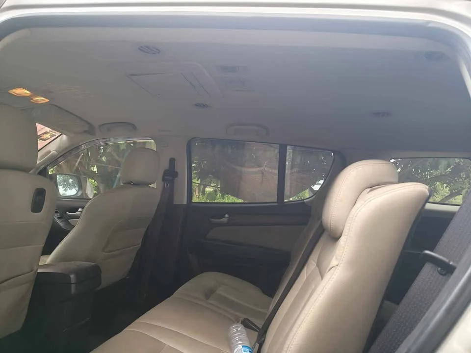 2013 Isuzu MU-X I 2
