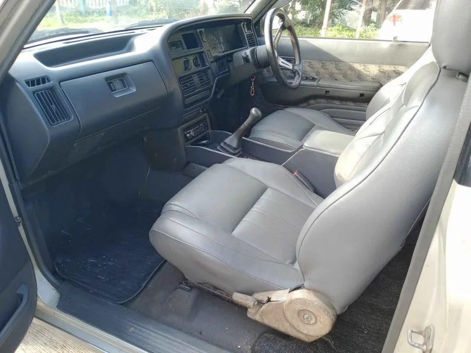 1997 Mazda B2500 IV 2