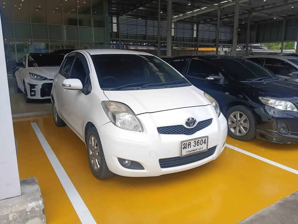 2011 Toyota Yaris II 3