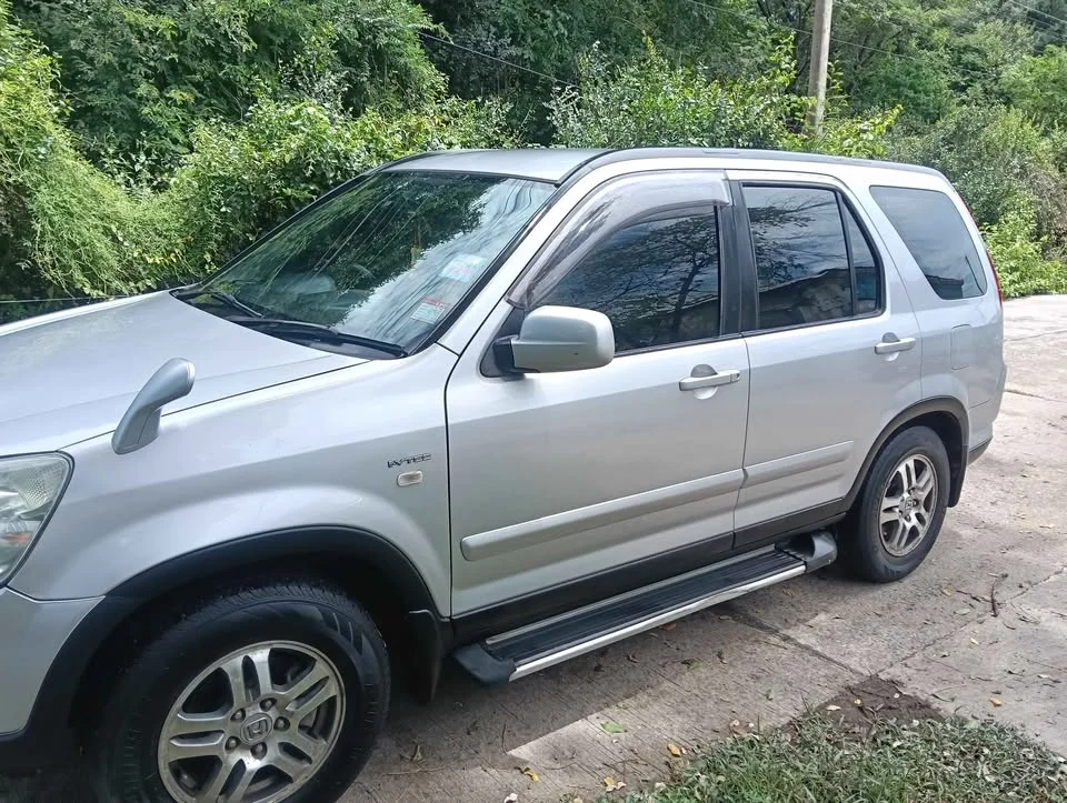 2002 Honda CR-V II 2