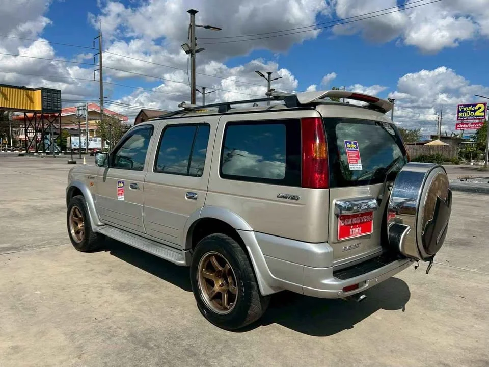 2003 Ford Everest I 3