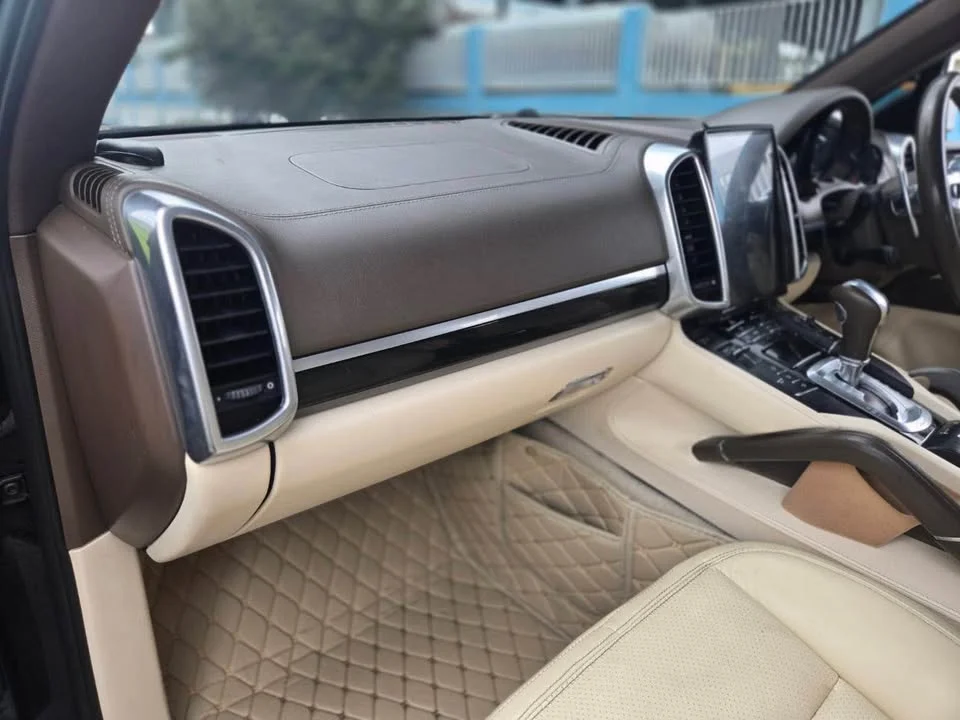 2011 Porsche Cayenne II 2