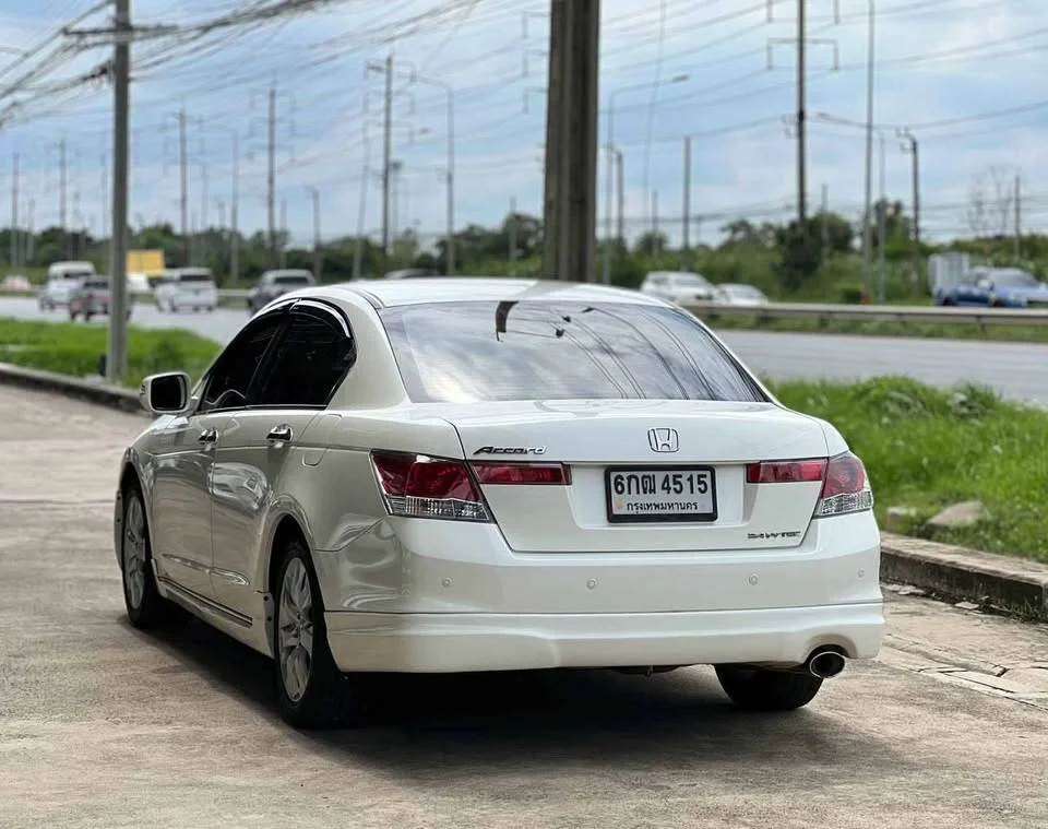 2010 Honda Accord VIII 3