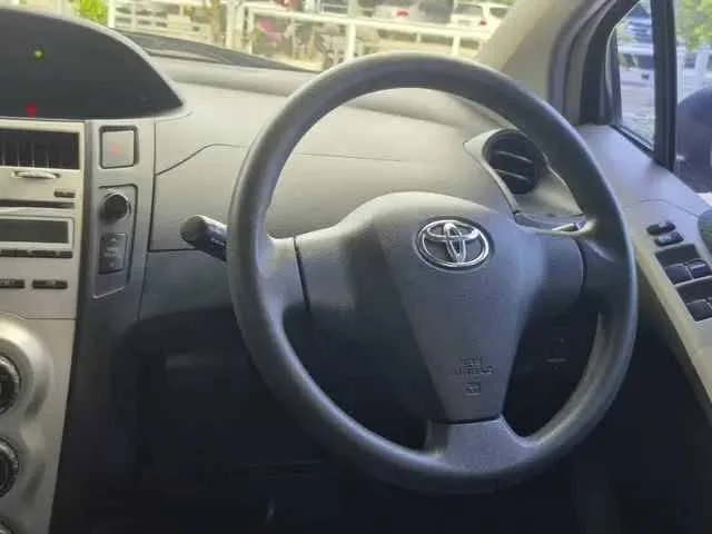 2006 Toyota Yaris II 3
