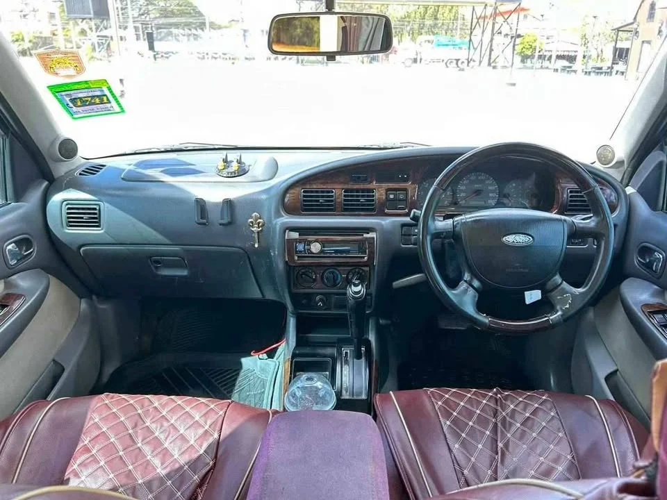 2003 Ford Everest I 3