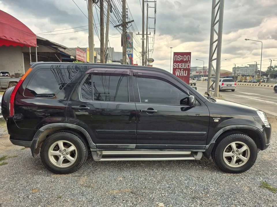 2002 Honda CR-V II 3