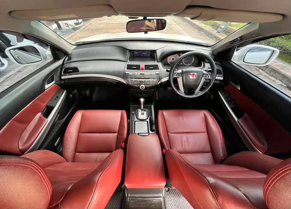 2010 Honda Accord VIII 3