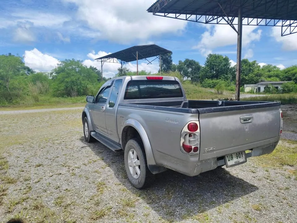 2004 Isuzu D-Max I 3