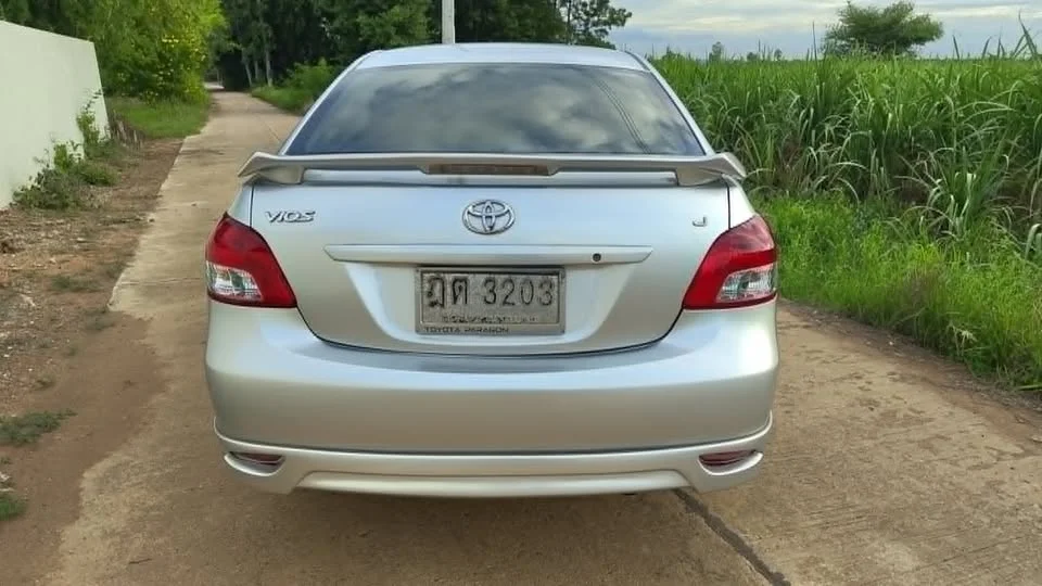 2010 Toyota Vios II 2