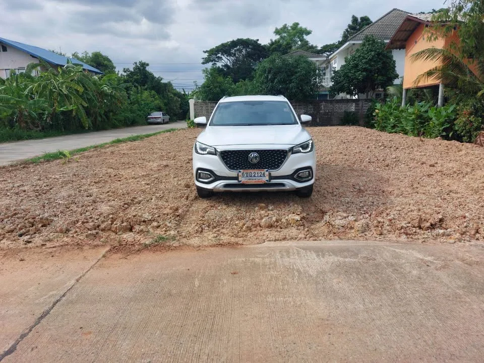 2019 MG HS 2