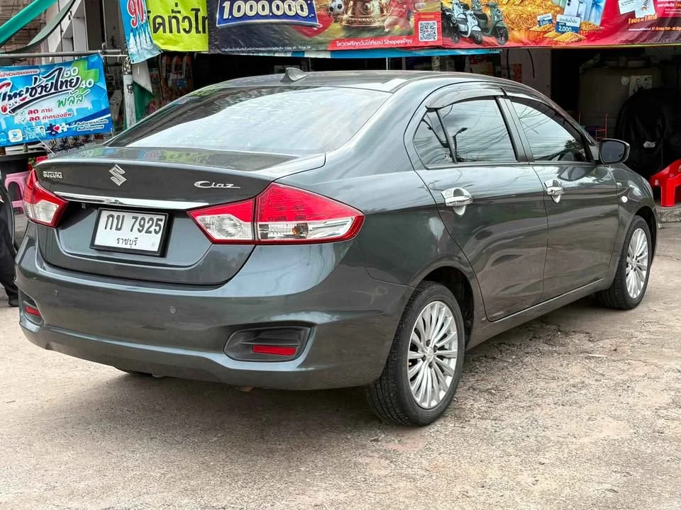 2017 Suzuki Ciaz 2
