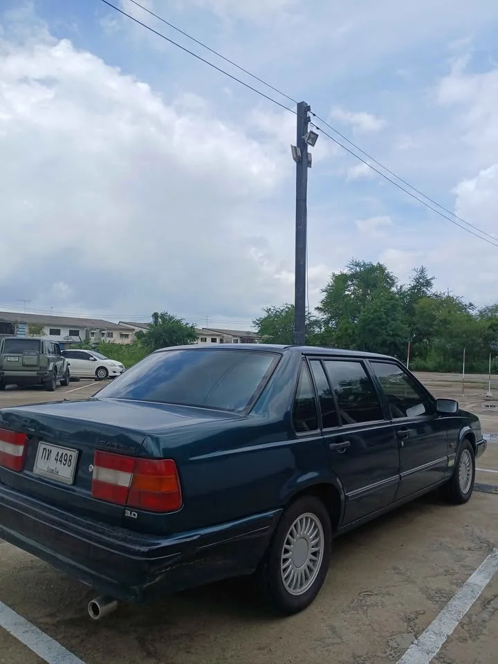 1999 Volvo 900 Series 3