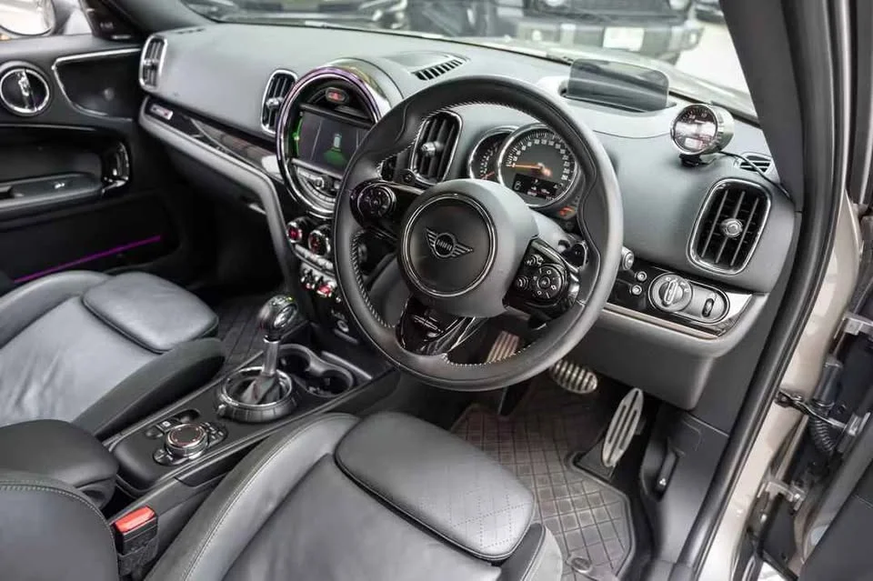 2017 Mini Countryman II 2