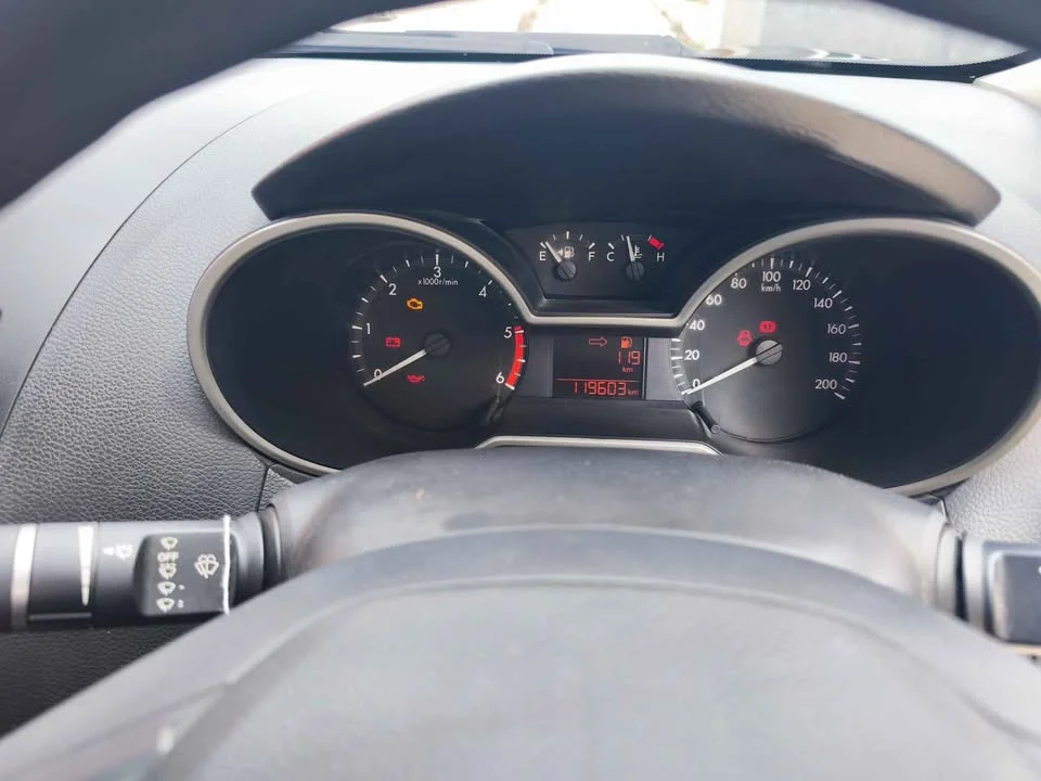 2013 Mazda BT-Series II 3