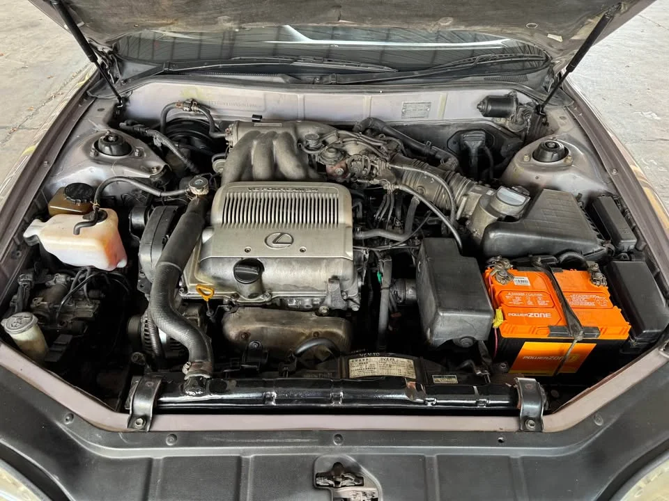 1995 Lexus ES II 2