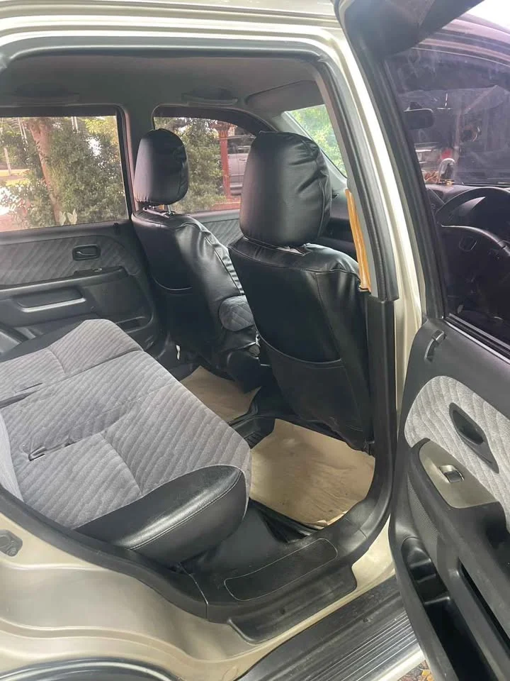 2003 Honda CR-V II 2