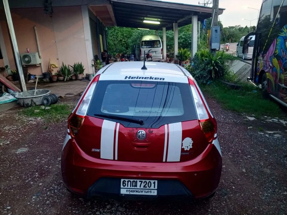 2016 MG 3 II 3