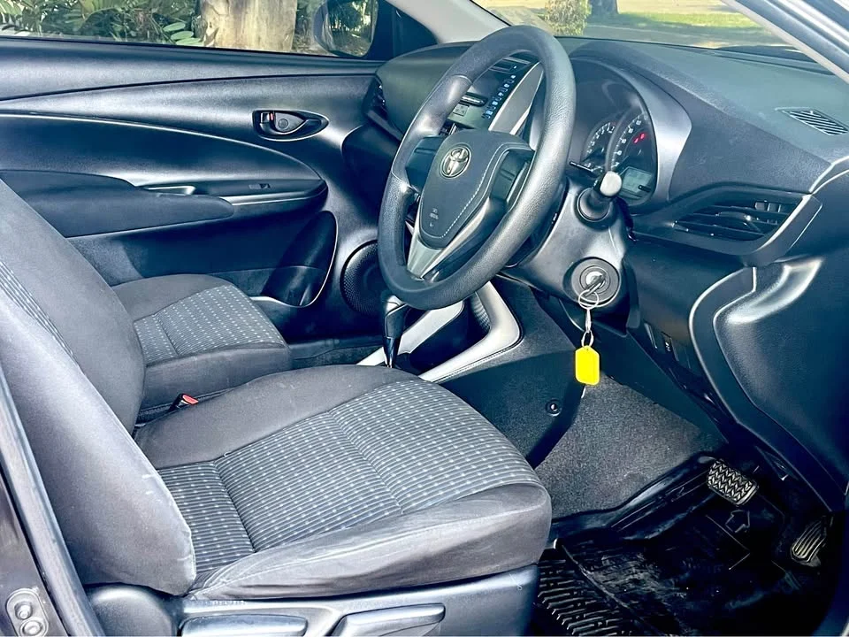 2017 Toyota Yaris ATIV III 2