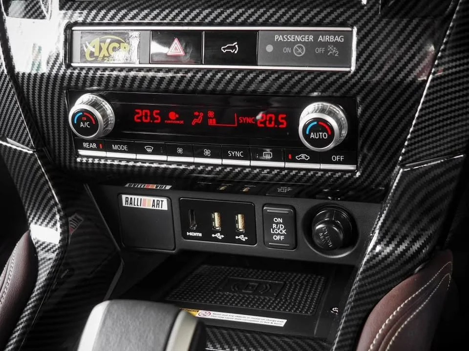 2024 Mitsubishi Pajero Sport III 3