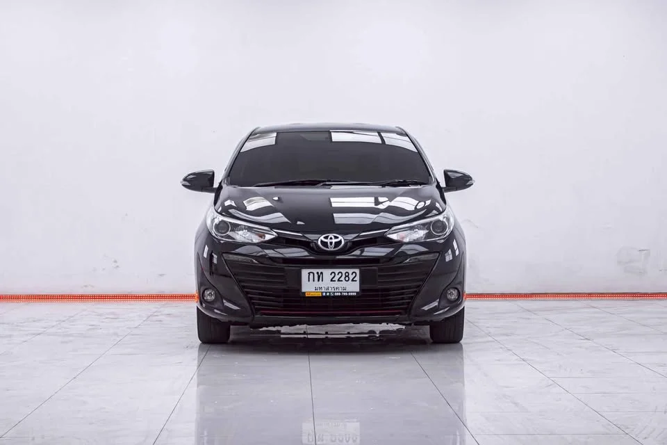 2019 Toyota Yaris ATIV III 2