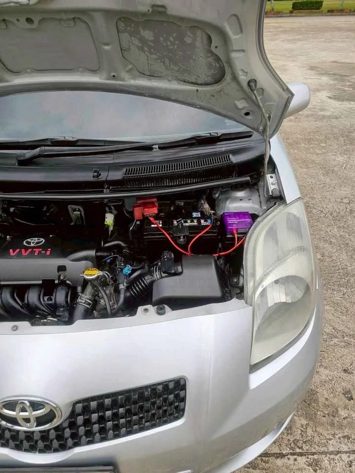 2008 Toyota Yaris II 2