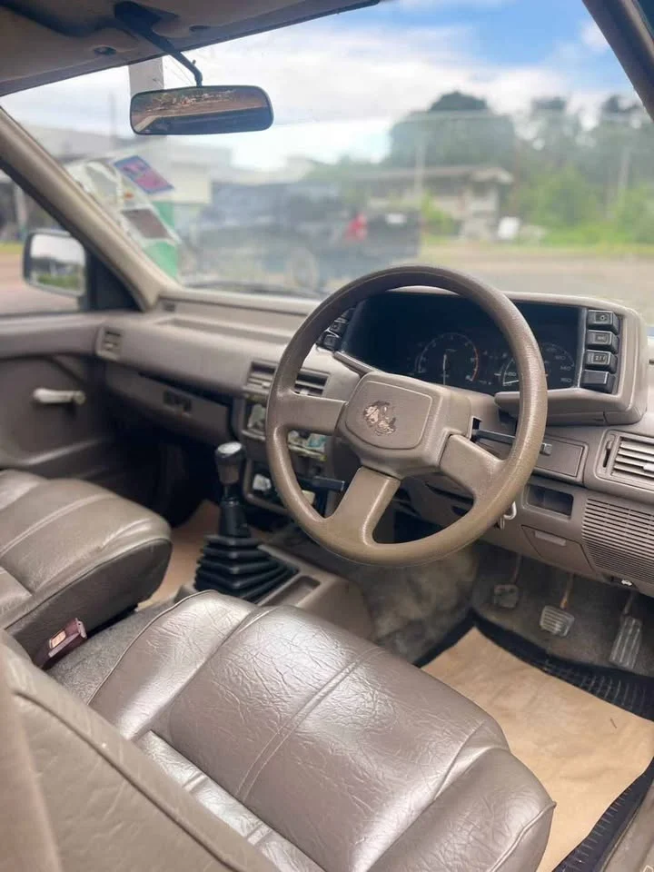 1990 Isuzu TFR III 2
