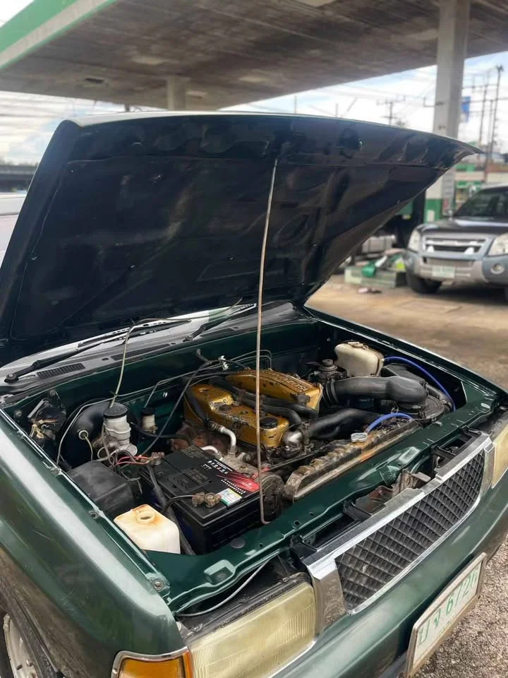 1990 Isuzu TFR III 3