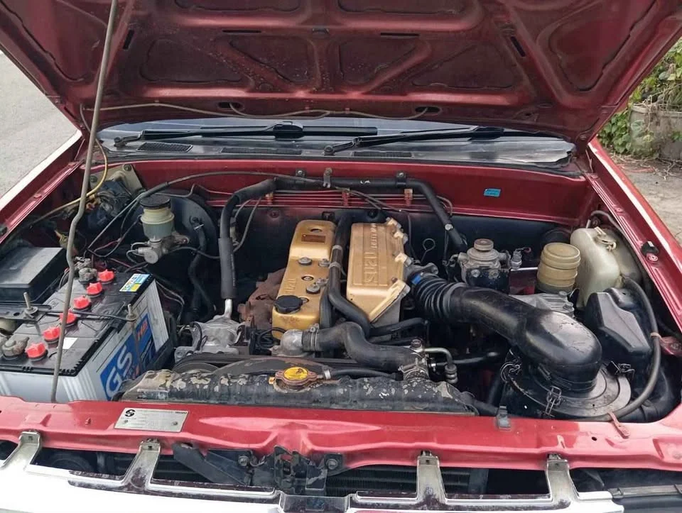 1997 Isuzu TFR III 2