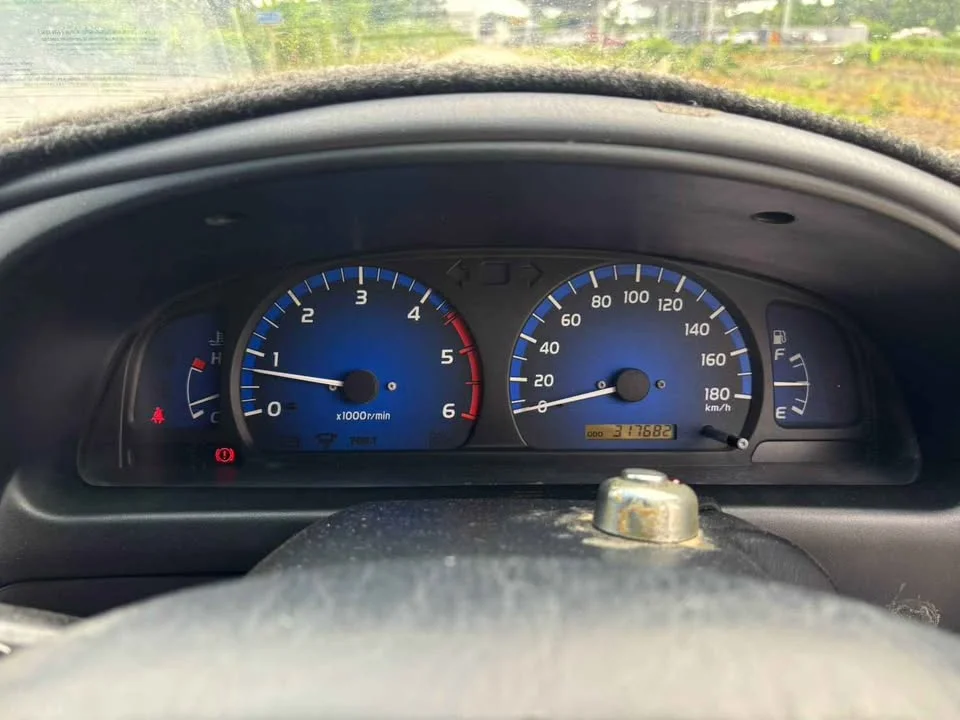 2002 Toyota Hilux Tiger VI 2